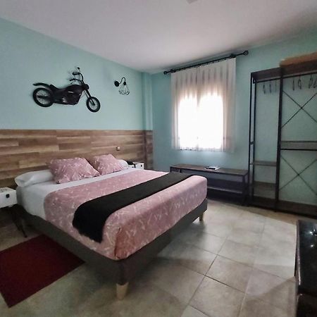 Torrelaguna Posada Del Camino Real מראה חיצוני תמונה