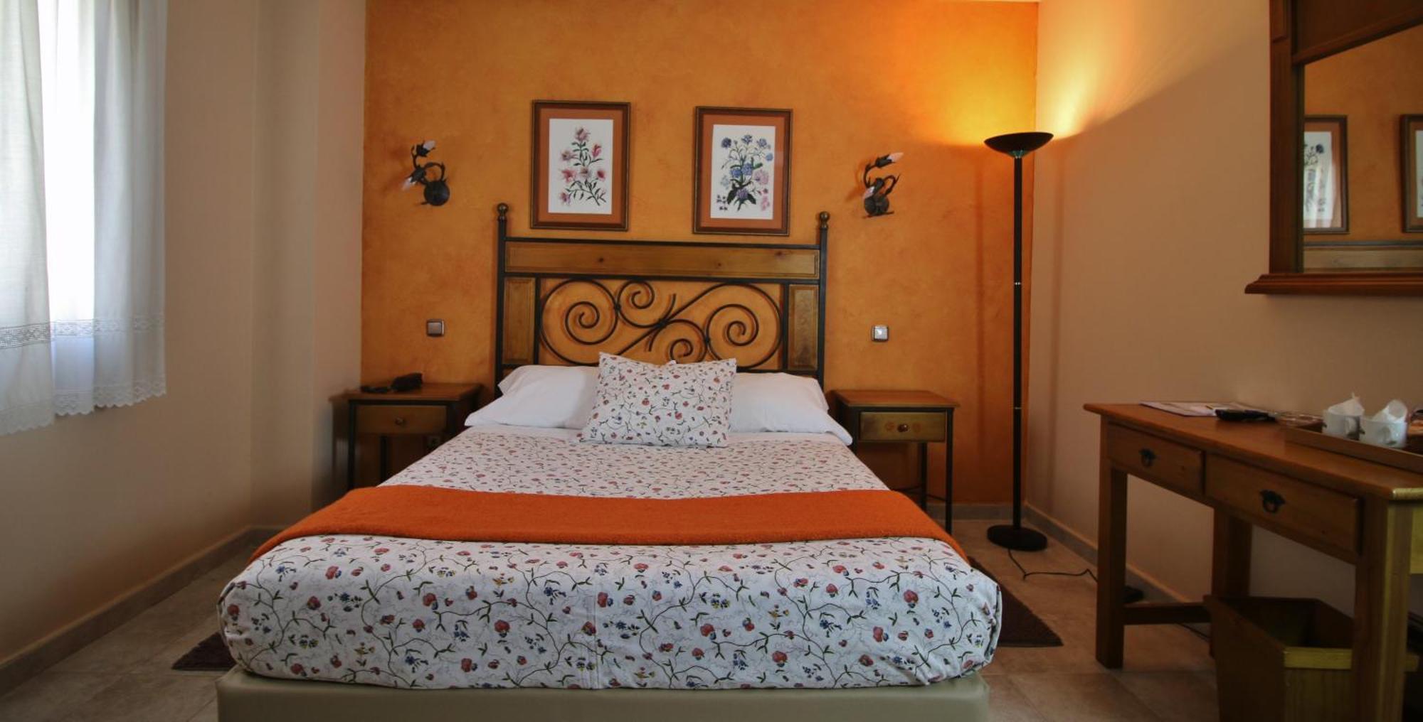 Torrelaguna Posada Del Camino Real מראה חיצוני תמונה
