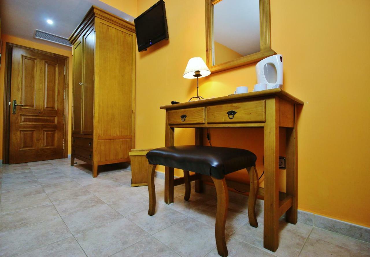 Torrelaguna Posada Del Camino Real מראה חיצוני תמונה